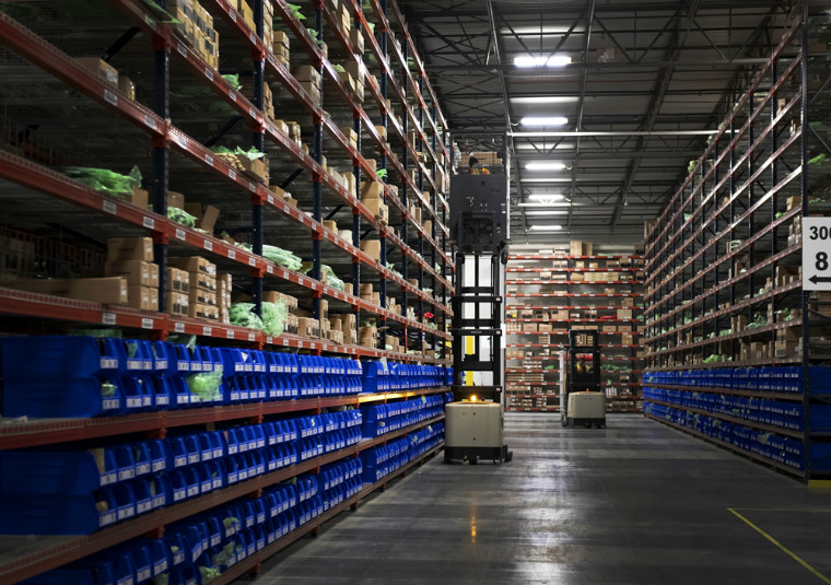두산인프라코어가 미국 북서부 시애틀 지역(워싱턴州 레이시)에 부품 공급센터(Parts Distribution Center)를 신규 오픈했다.